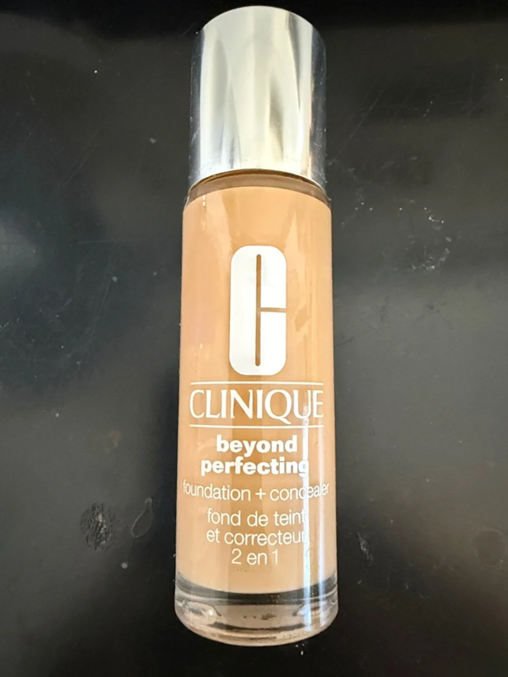 Clinique | Oat Beyond Perfecting Foundation + Concealer